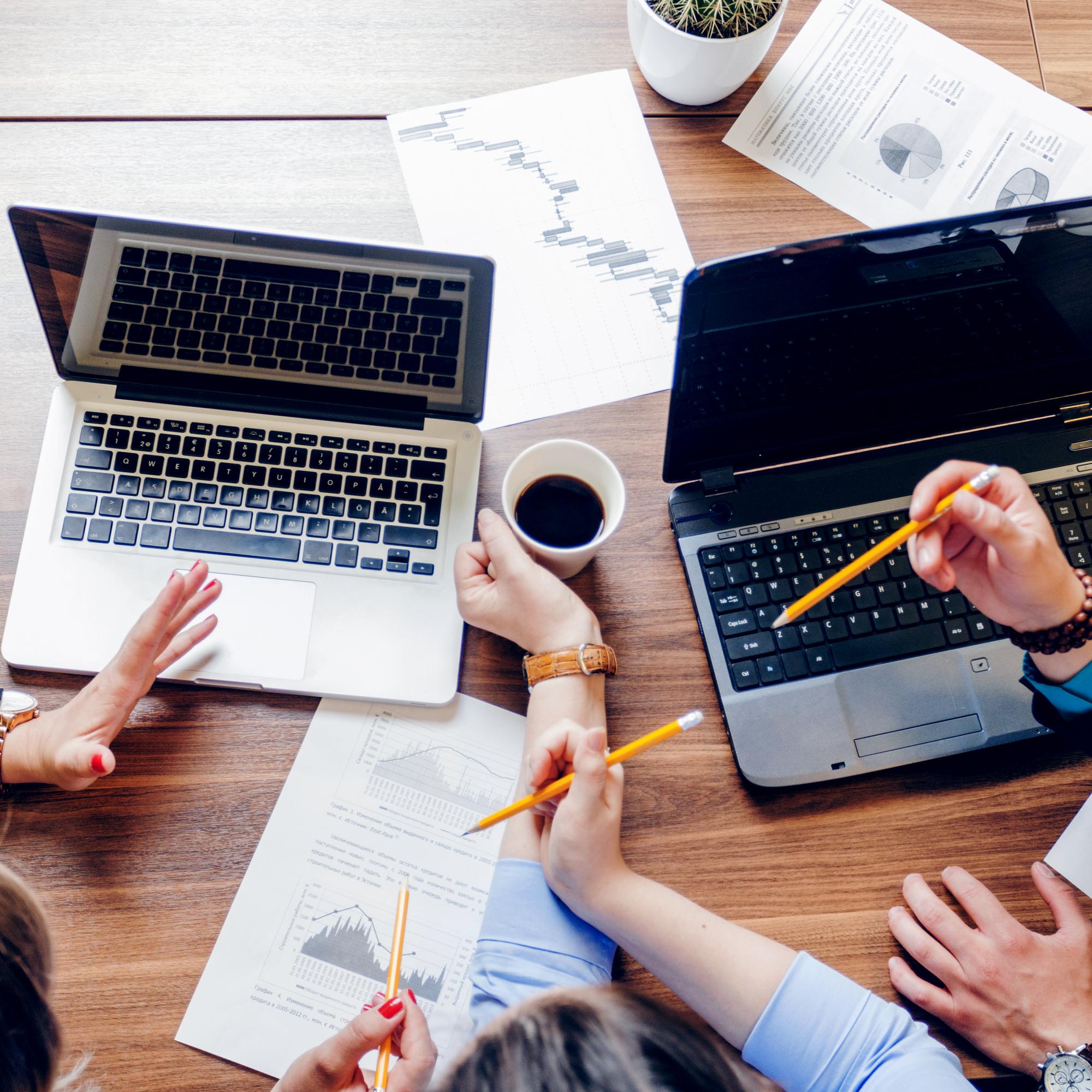 What are normal working hours in South Africa?